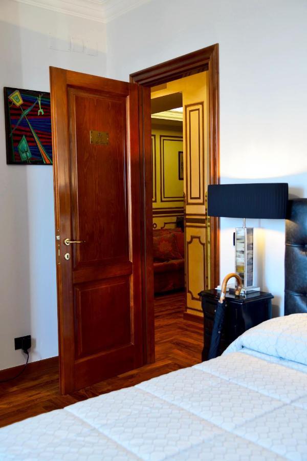 Regal House Roma Navigatori 23 Ξενοδοχείο Εξωτερικό φωτογραφία