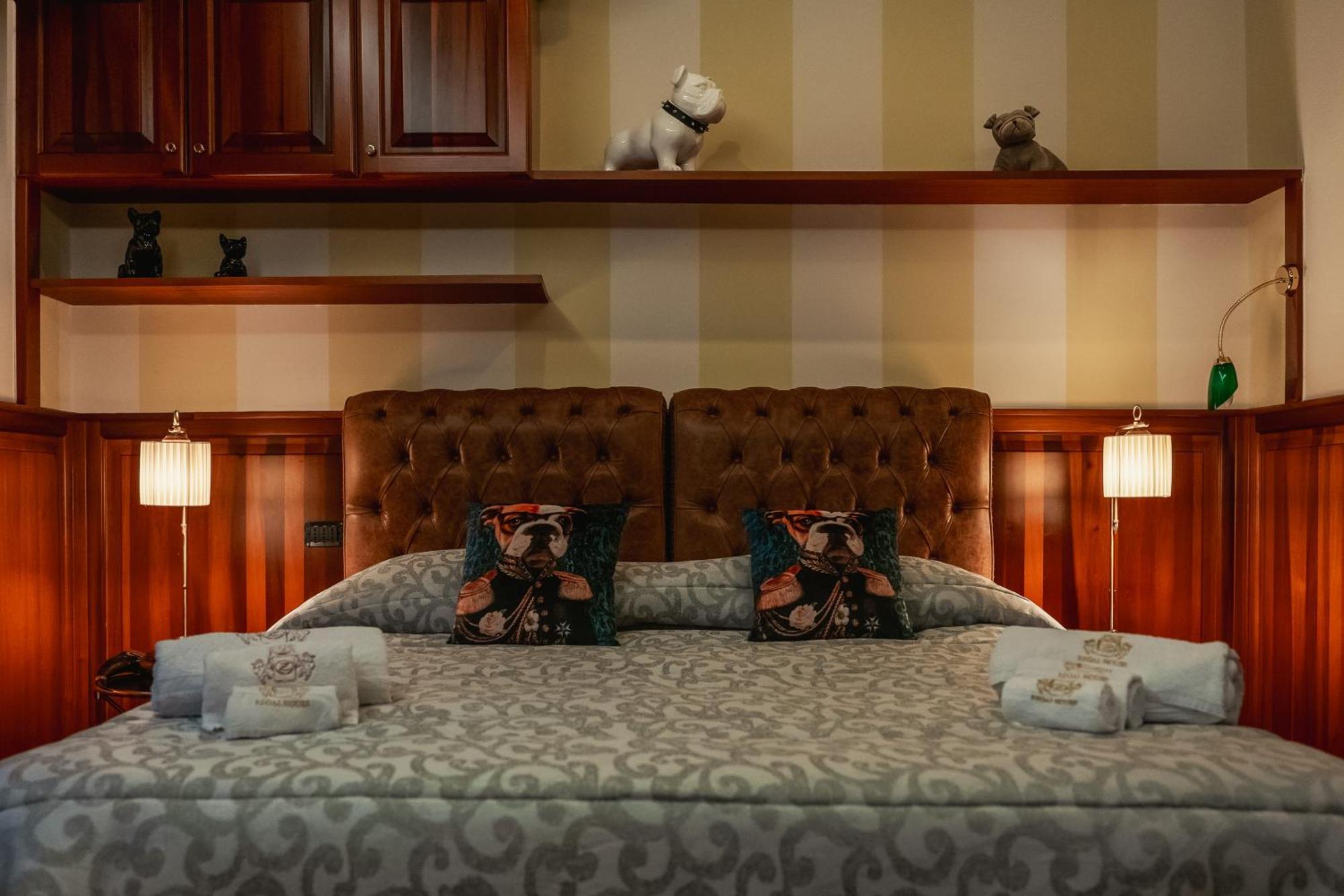 Regal House Roma Navigatori 23 Ξενοδοχείο Εξωτερικό φωτογραφία